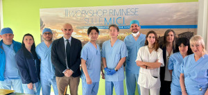 I luminari giapponesi con l'equipe della Gastroenterologia dell'ospedale di Rimini