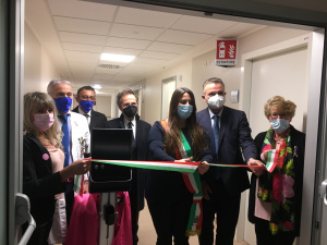 All’Ospedale Franchini di Santarcangelo inaugurata la Chirurgia – Senologia: un reparto completamente rinnovato e ammodernato, grazie anche al prezioso contributo  delle Associazioni Il Punto Rosa e Crisalide