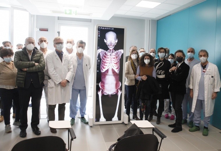 Anatomage, il tavolo di dissezione virtuale presentato ai medici dell&#039;ospedale di Ravenna