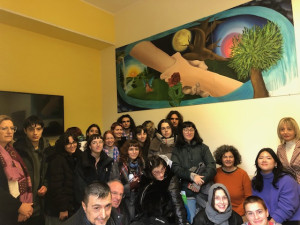 Inaugurata la sala dello Spazio Giovani del consultorio familiare con i quadri realizzati dai ragazzi della V.B del Liceo Artistico di Ravenna