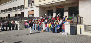 Novanta bimbi della scuola primaria De Amicis all'ospedale di Forlì con il Coro In-canto