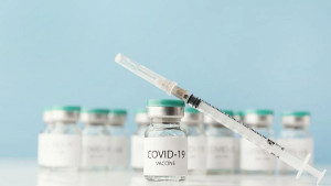 Vaccino anti-Covid, al via somministrazioni per i bambini 6 mesi-4 anni. Raccomandato ai fragili, su richiesta dei genitori possono farlo tutti