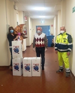 L'ELFI dona le Uova di Pasqua a tutti gli operatori dell'ospedale forlivese impegnati nell'emergenza COVID