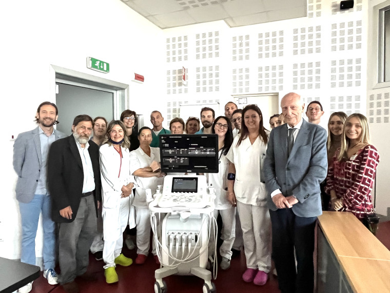 La Fondazione Cassa di Risparmio di Ravenna dona un nuovo ecografo all’Unità Operativa di Medicina Interna dell’ospedale