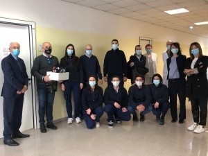 Nuovo ecografo in dotazione ai medici USCA di Rimini grazie alla generosa donazione dell’Azienda Aikom Technology di Riccione