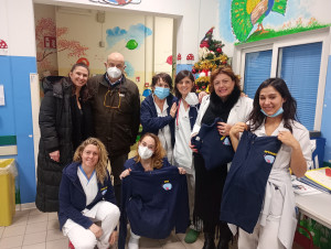 Donate felpe personalizzate allo staff della Pediatria dell’ospedale di Ravenna