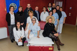 Il Rotary Club Valle del Rubicone dona 13 poltrone letto all’Hospice