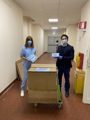 Gruppo MEDOC dona diecimila mascherine al personale sanitario degli ospedali di Forli e Cesena