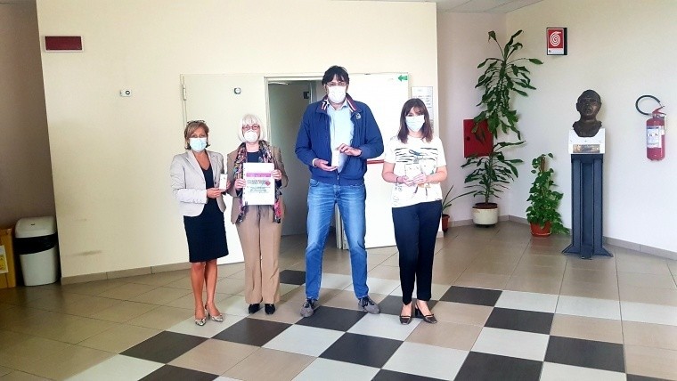 L&#039;Associazione di infermieri CNAI - Ravenna dona creme per viso e mani a tutti gli operatori sanitari forlivesi e ravennati impegnati nell&#039;emergenza coronavirus