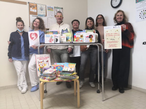 Donati alla Pediatria di Comunità di Cesenatico i libri raccolti dalla Libreria Mondadori di Cesenatico