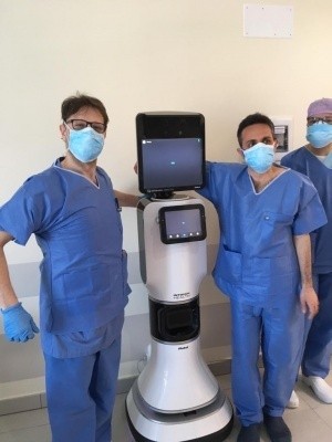 "Robottino" per visite al paziente con medico in remoto: donato da RivieraBanca all'ospedale di Rimini per Covid