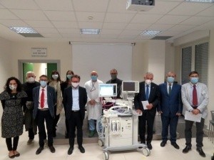 Consegnate tre innovative apparecchiature respiratorie per anestesia agli ospedali di Ravenna, Faenza e Forlì donate dalla BCC Ravennate Forlivese & Imolese