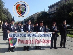 L'Associazione Nazionale Carabinieri sezione di Forlì dona due turboventilatori e un carrello medicale alla Rianimazione di Forlì per l'emergenza Coronavirus