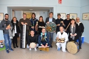 Il progetto di “musicoterapia” nelle pediatrie di Forlì e Cesena e la donazione dell'Associazione Corriforrest