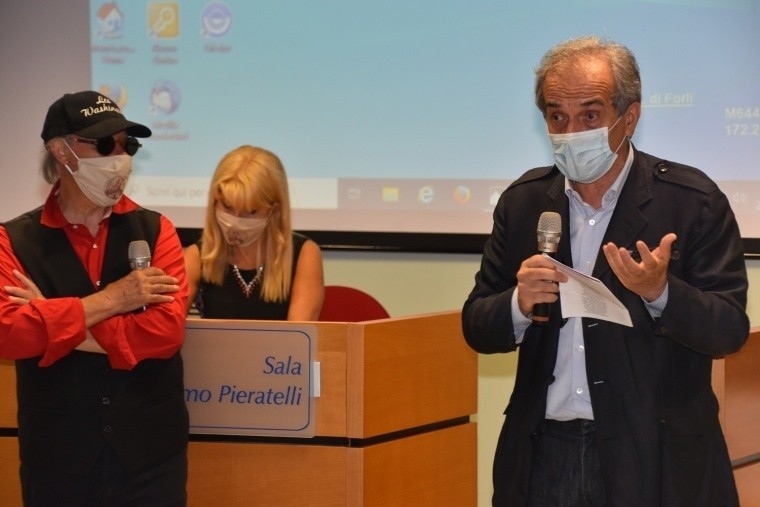 Anche il Tg 2 parla del video realizzato dal maestro Angelo Valsiglio per l&#039;ospedale di Forlì
