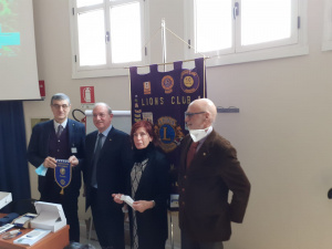 Donate importanti attrezzature dal Lions Club Dante Alighieri all’ambulatorio migranti di Ravenna