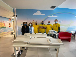 Generosa donazione all&#039;Oncoematologia Pediatrica di Rimini da parte dell’Associazione ODV “Gli Svalvolati dell’Adriatico”