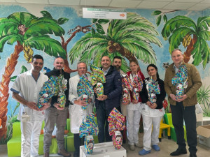 L’associazione Amici Fiamme Gialle per la Solidarietà dona uova di Pasqua ai pazienti della Pediatria di Ravenna
