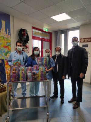 BCC consegna regali a Pediatria Cesena