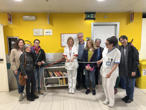 Inaugurata una nuova “Little free library” nella sala d’attesa del Pronto Soccorso di Ravenna
