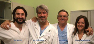 Il dottor Vanni Veronesi, il dottor Staffa e l'equipe di Faenza